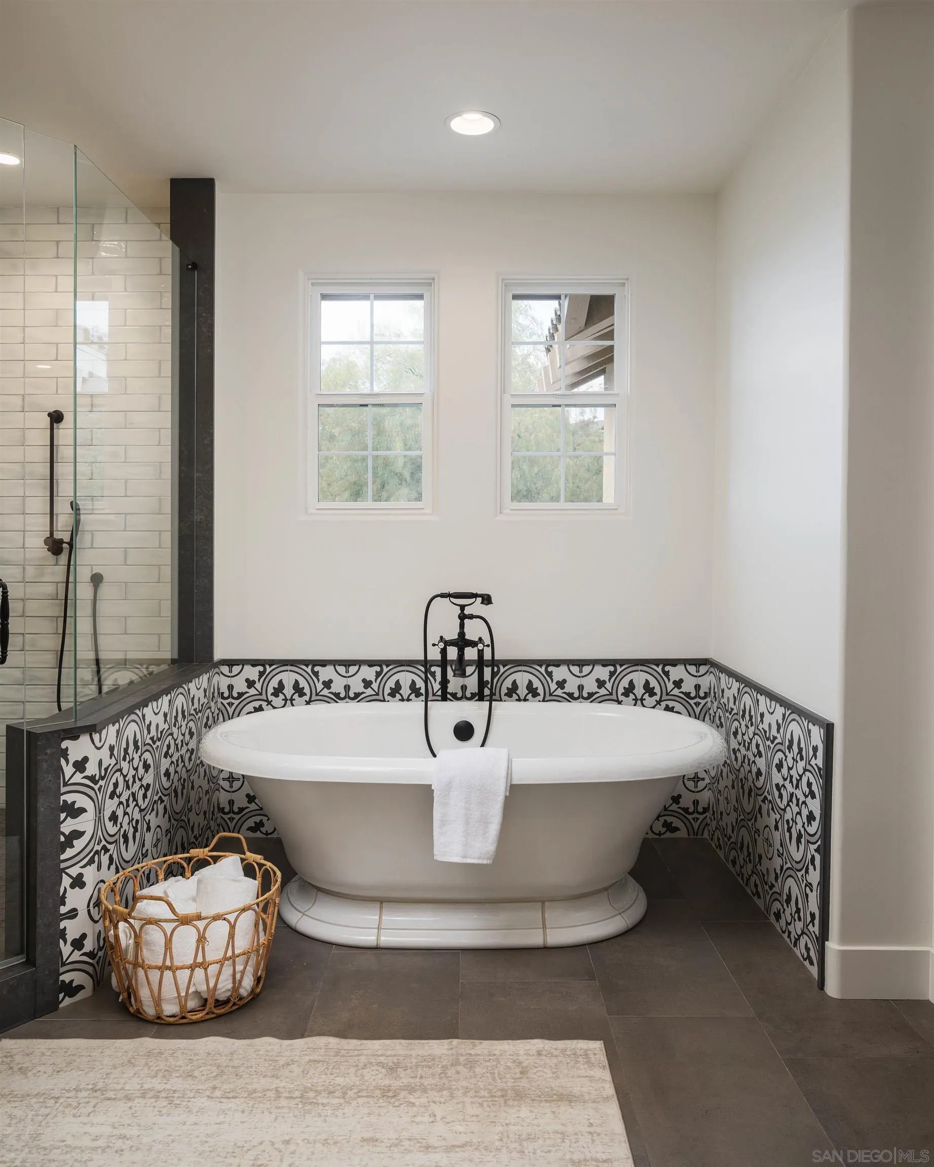 18085 Via Roma Yorba Linda, CA 92886 - Photo 30 of 62