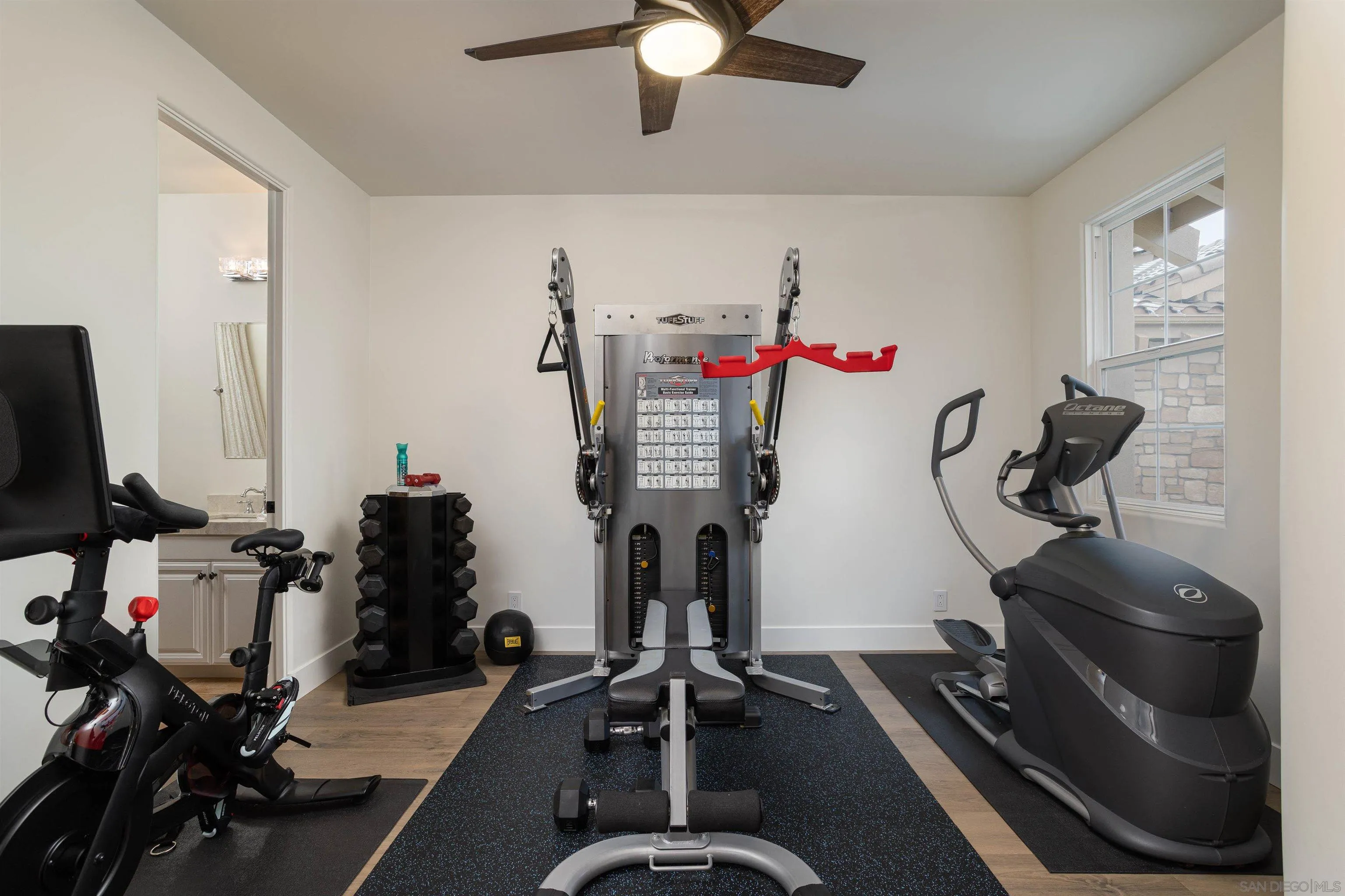 18085 Via Roma Yorba Linda, CA 92886 - Photo 41 of 62