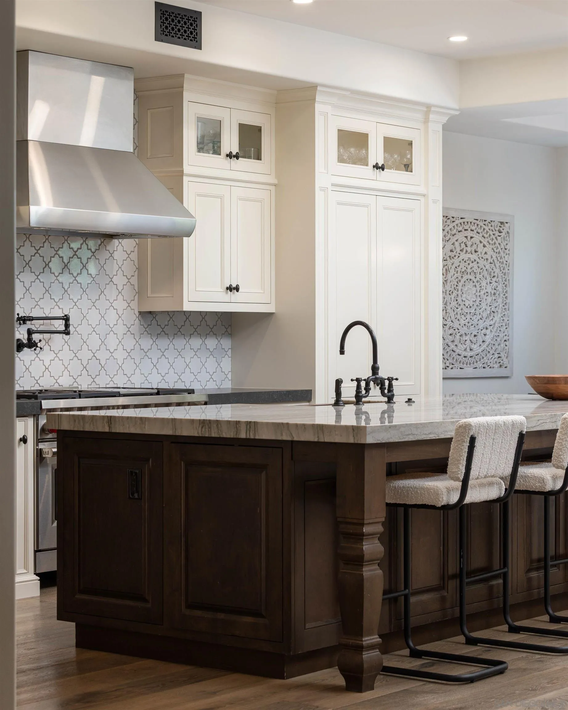 18085 Via Roma Yorba Linda, CA 92886 - Photo 6 of 62