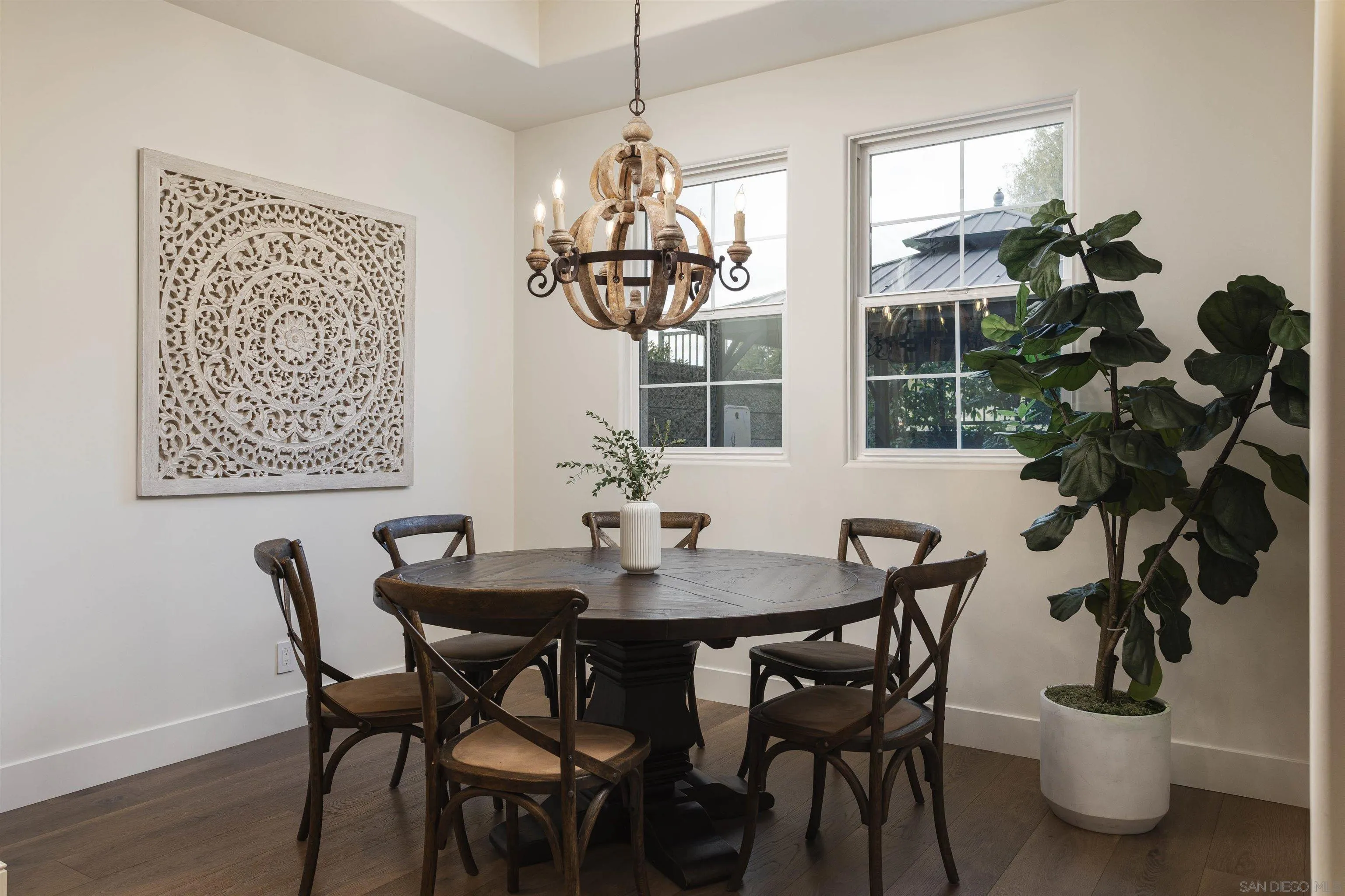 18085 Via Roma Yorba Linda, CA 92886 - Photo 9 of 62