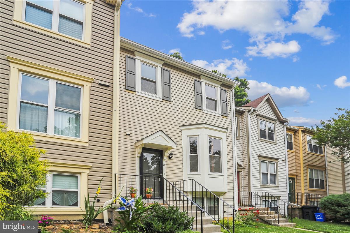 18 Kinsman View Circle Silver Spring, MD 20901 - Photo 1 of 58