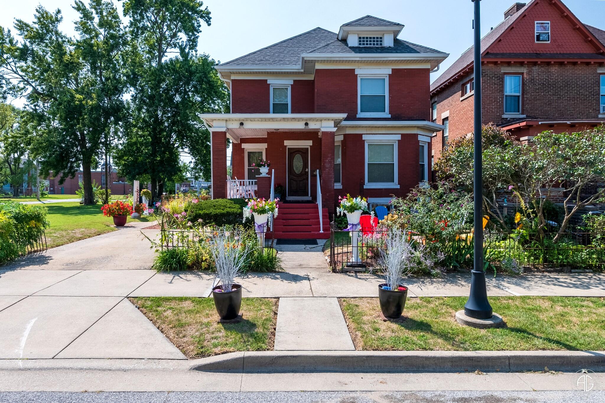 803 Spring Street Michigan City, IN 46360 - Photo 1 of 30 2048x1365