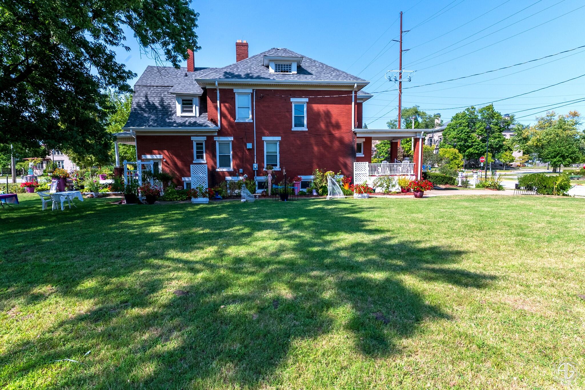 803 Spring Street Michigan City, IN 46360 - Photo 2 of 30 2048x1365