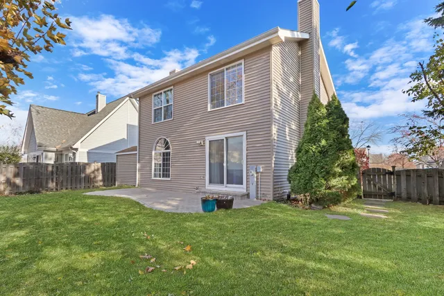 $365,000 | 5315 Cypress Circle, Gurnee, IL 60031