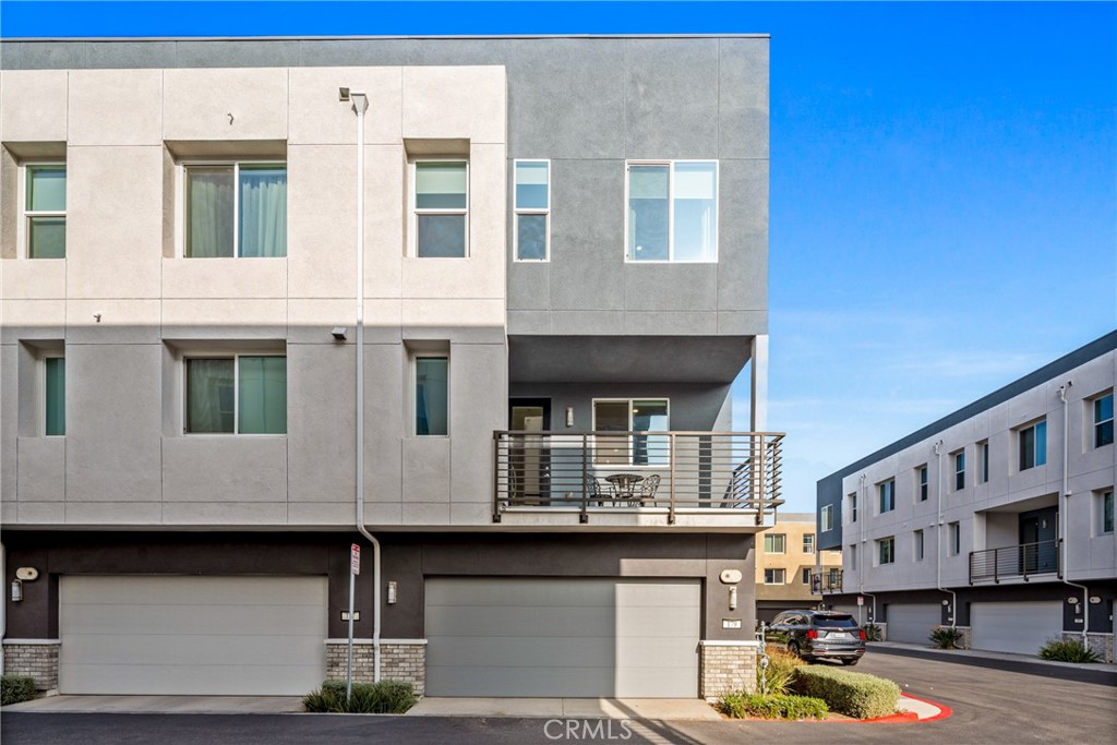 179 Steely Irvine, CA 92614 - Photo 30 of 39 dual car garage