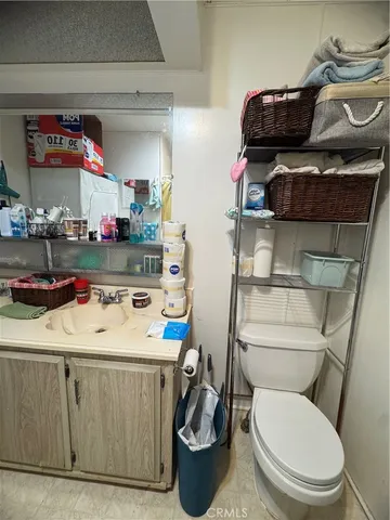 $75,000 | 881 North Lake Street, Unit 313, Hemet, CA 92544