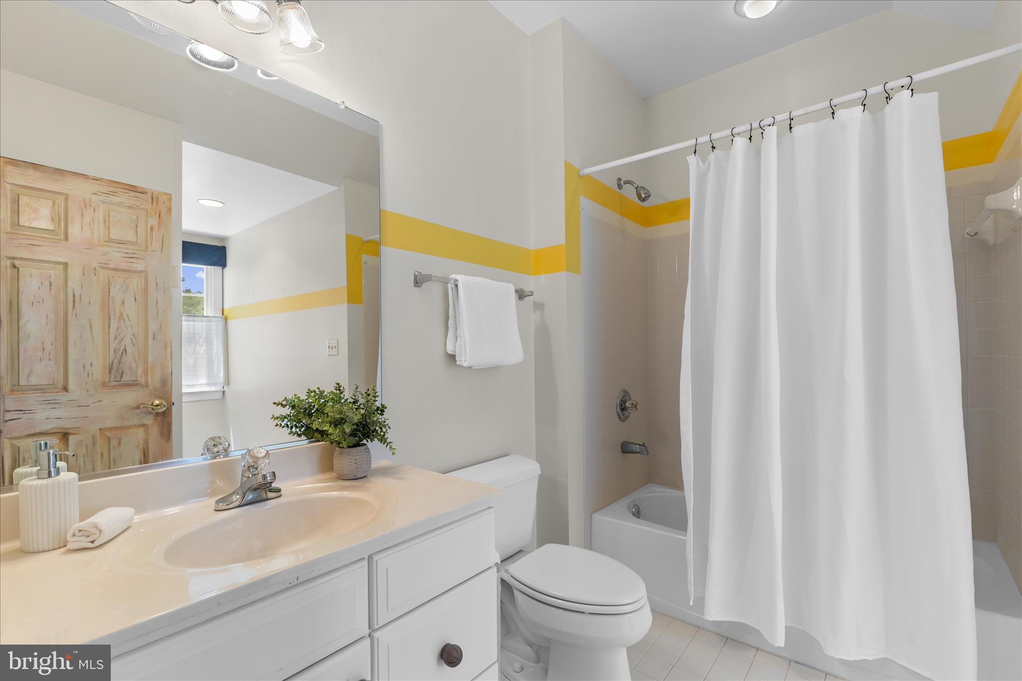 1322 Windsor Ridge Lane Annapolis, MD 21409 - Photo 62 of 104 Upstairs bedroom attached full bath