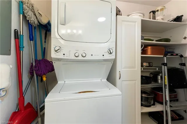 $345,000 | 3340 Erick Lake Drive, Unit 2004, Naples, FL 34109