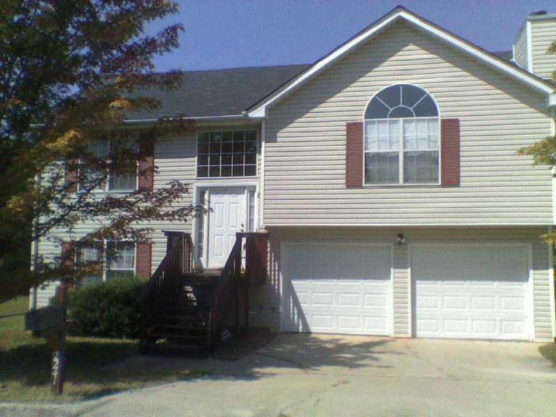 2241 Creekside View Decatur, GA 30035 - Photo 1 of 1 Exterior Front.