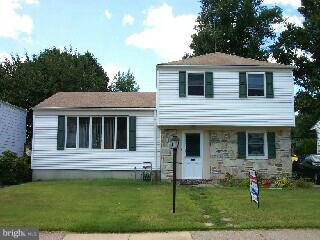 9740 Chapel Road Philadelphia, PA 19115 - Photo 1 of 6