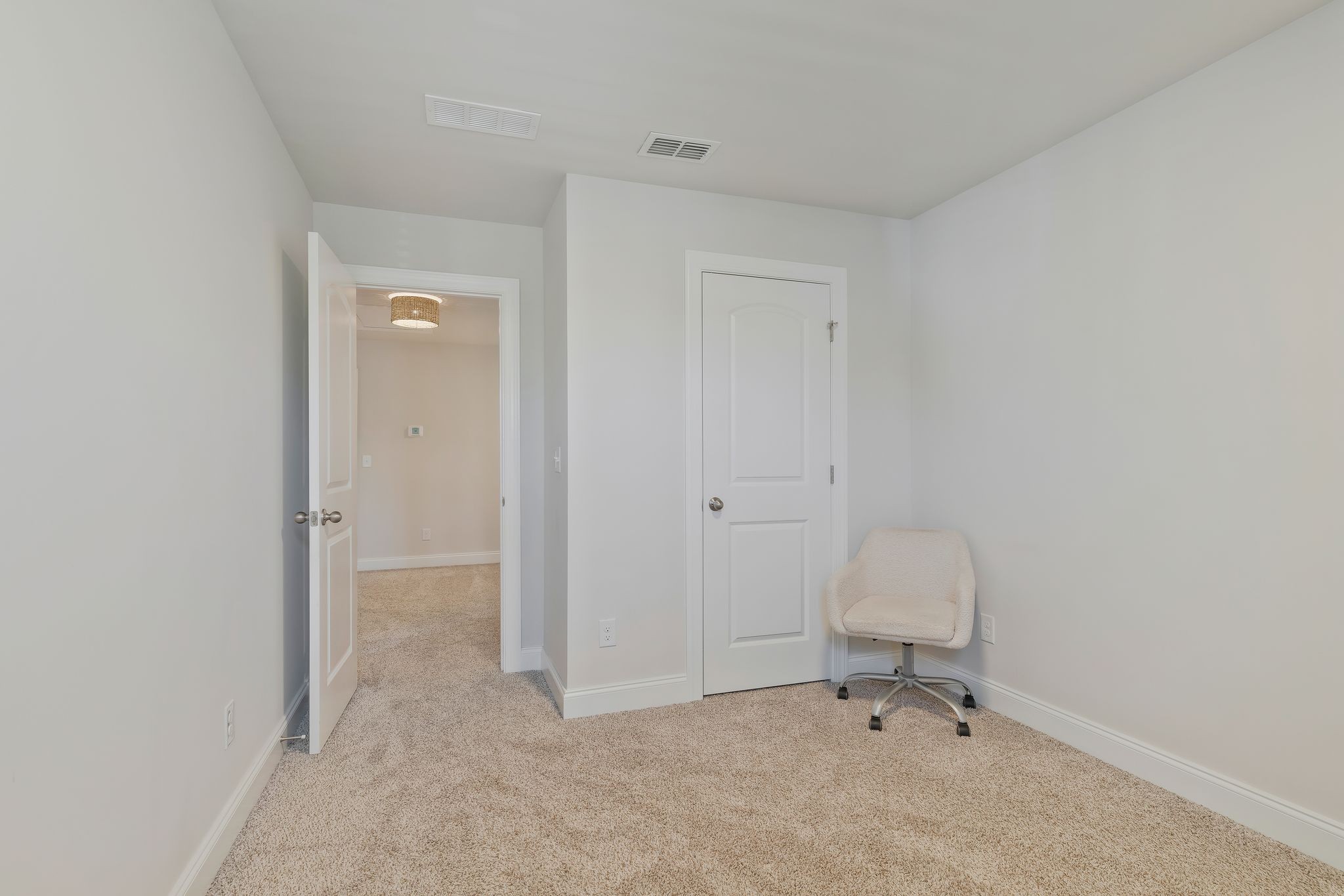 4669 Ridge Bend Drive Nashville, TN 37207 - Photo 20 of 33 a view of room with workspace and a window