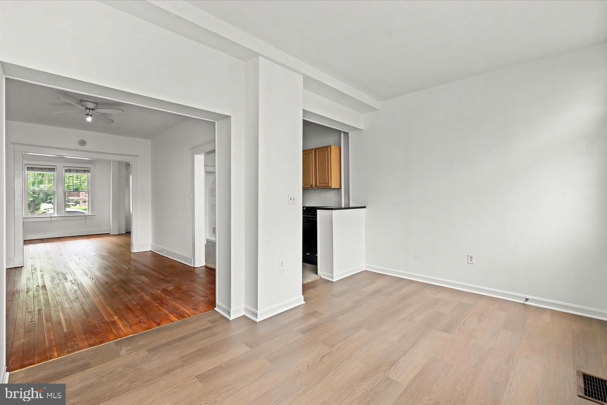 3538 T Street Northwest Washington, DC 20007 - Photo 11 of 36 Main level sun room