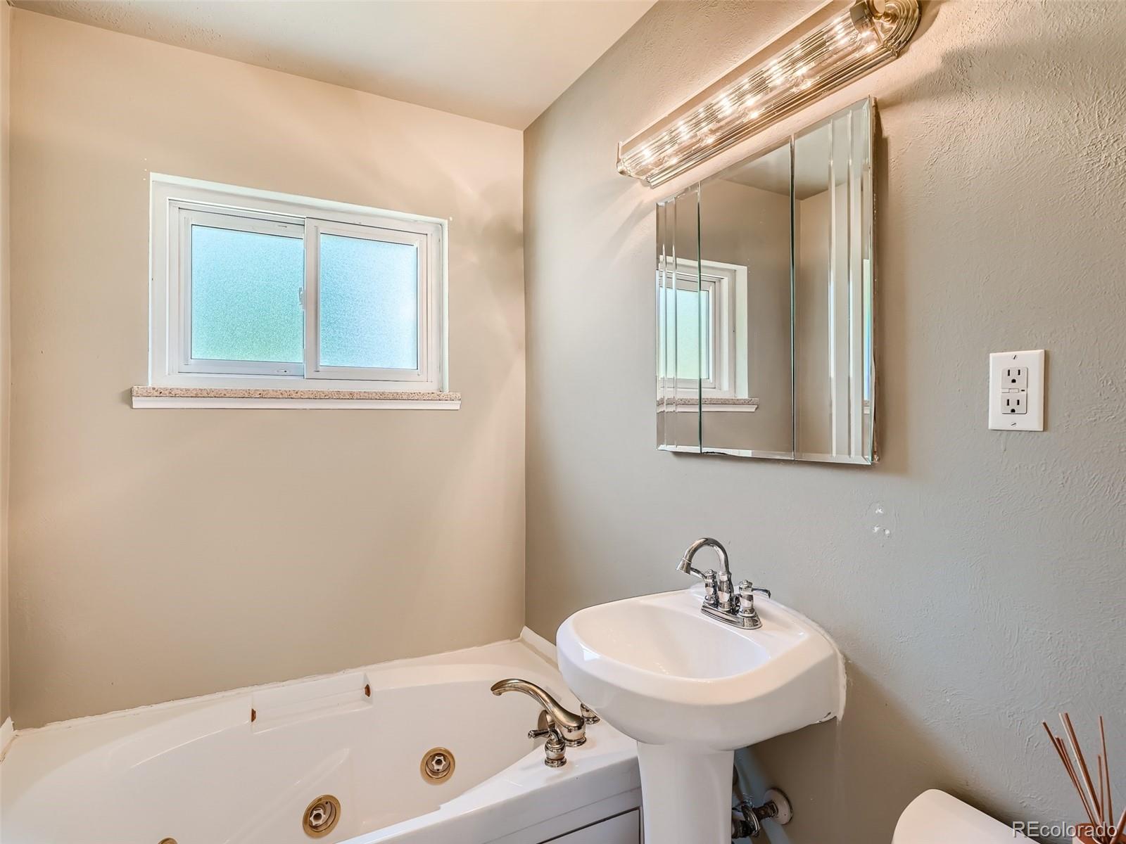 1405 Overhill Road Golden, CO 80401 - Photo 9 of 30 Gallery Image 9