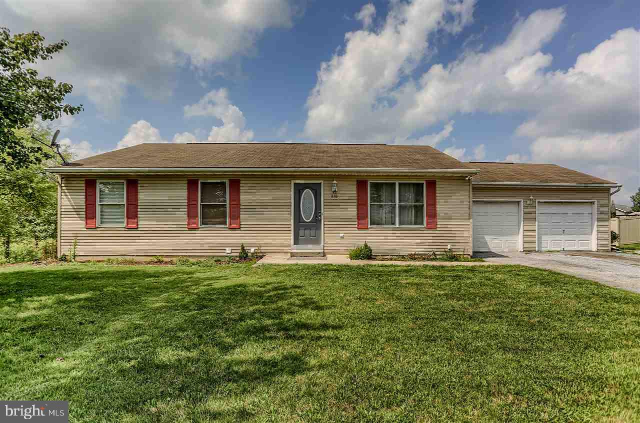 818 Hostetter Road Hanover, PA 17331 - Photo 1 of 33