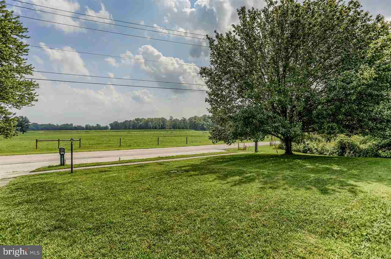 818 Hostetter Road Hanover, PA 17331 - Photo 4 of 33