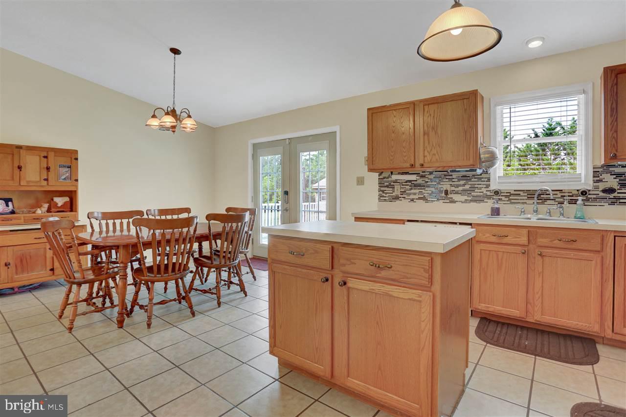 818 Hostetter Road Hanover, PA 17331 - Photo 9 of 33