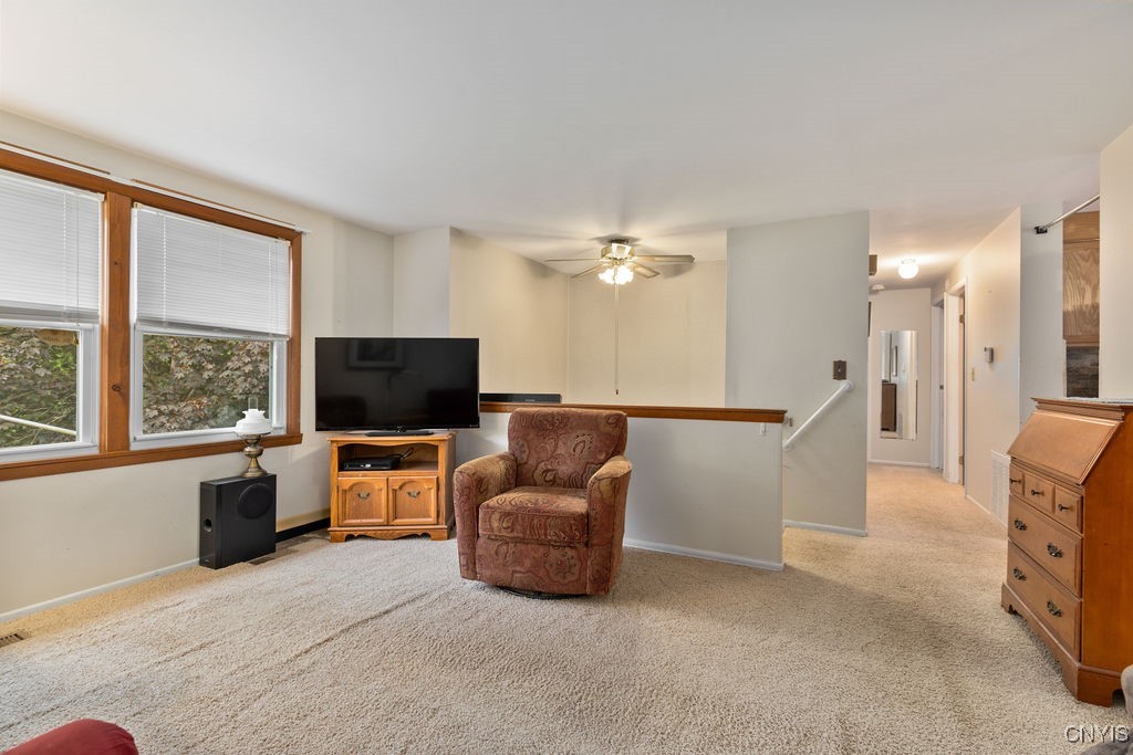 8486 Partridge Way Clay, NY 13041 - Photo 4 of 23