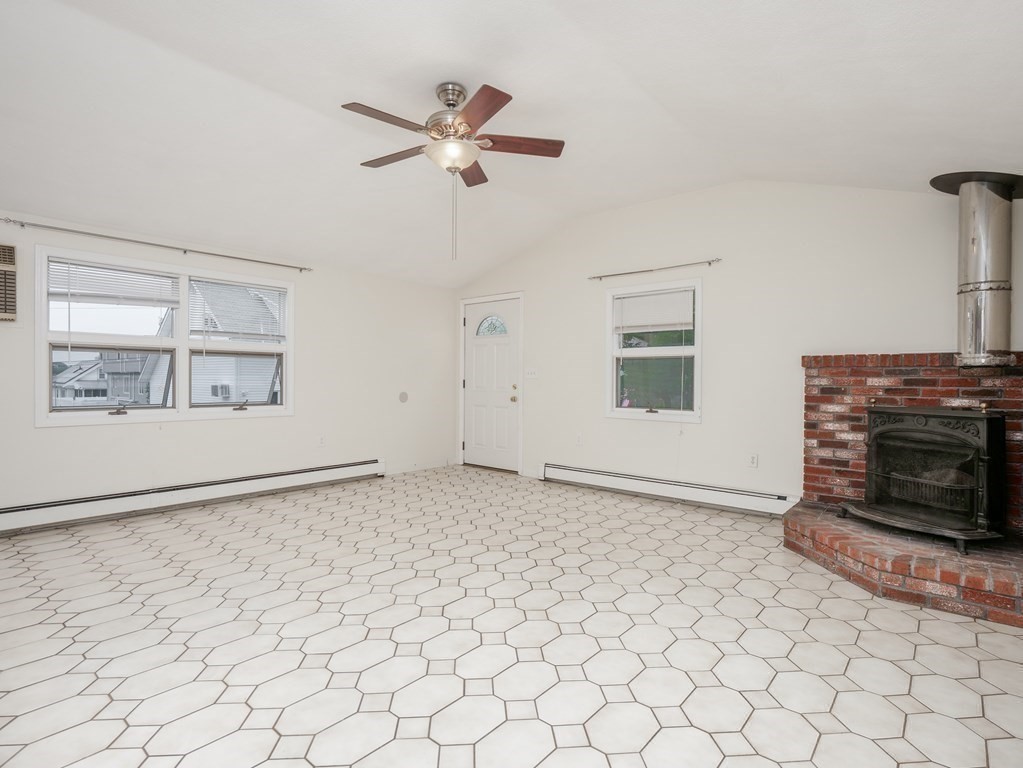 35 Bryant Street Everett, MA 02149 - Photo 22 of 41