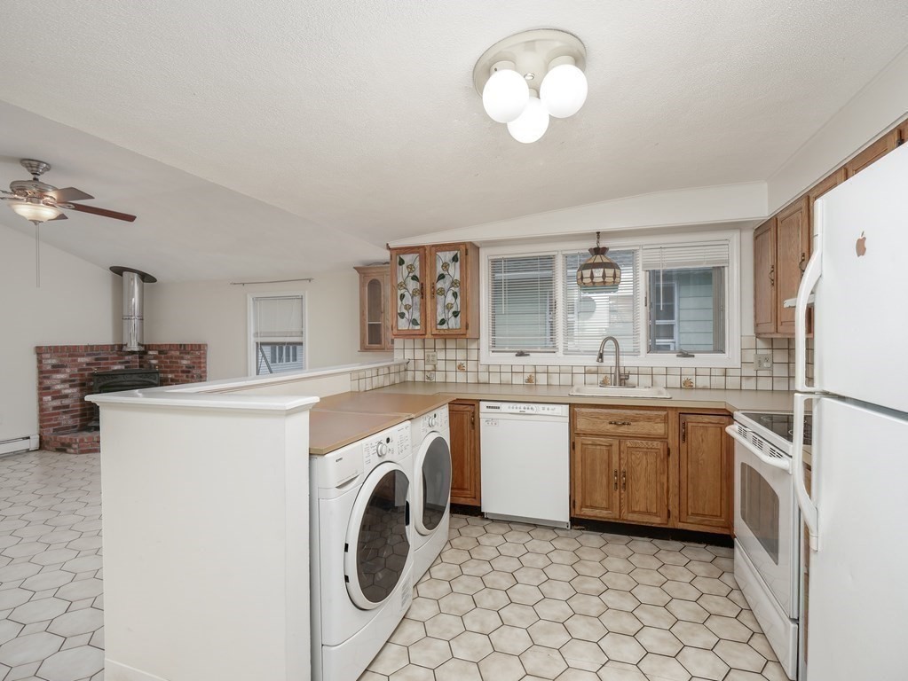 35 Bryant Street Everett, MA 02149 - Photo 25 of 41