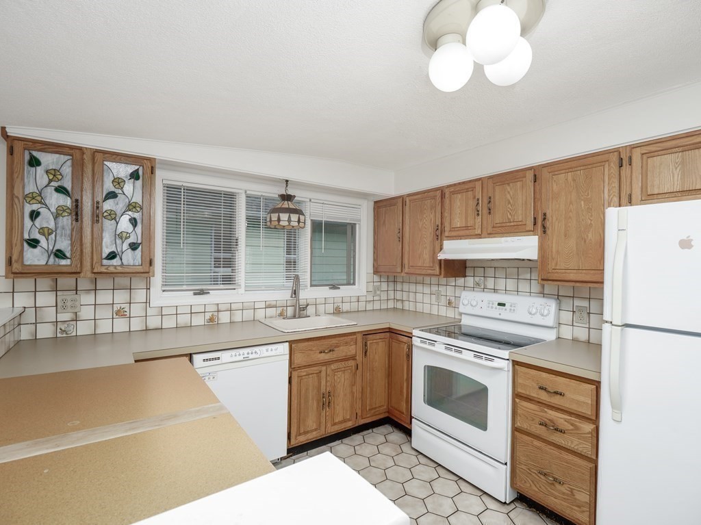 35 Bryant Street Everett, MA 02149 - Photo 26 of 41