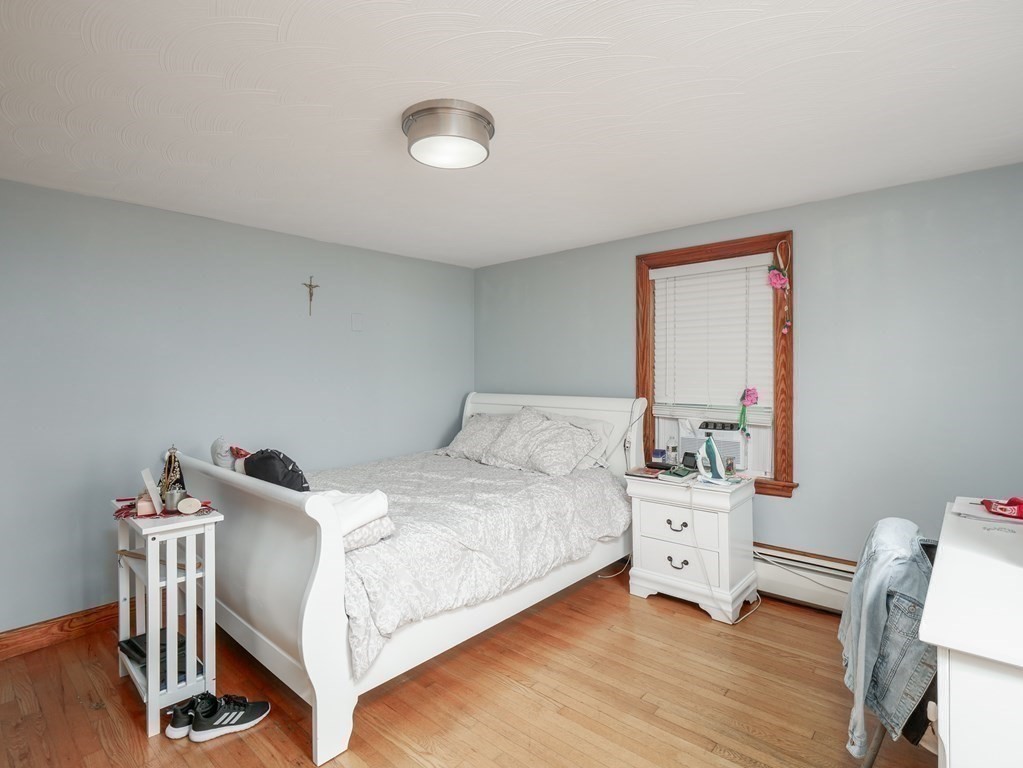 35 Bryant Street Everett, MA 02149 - Photo 5 of 41