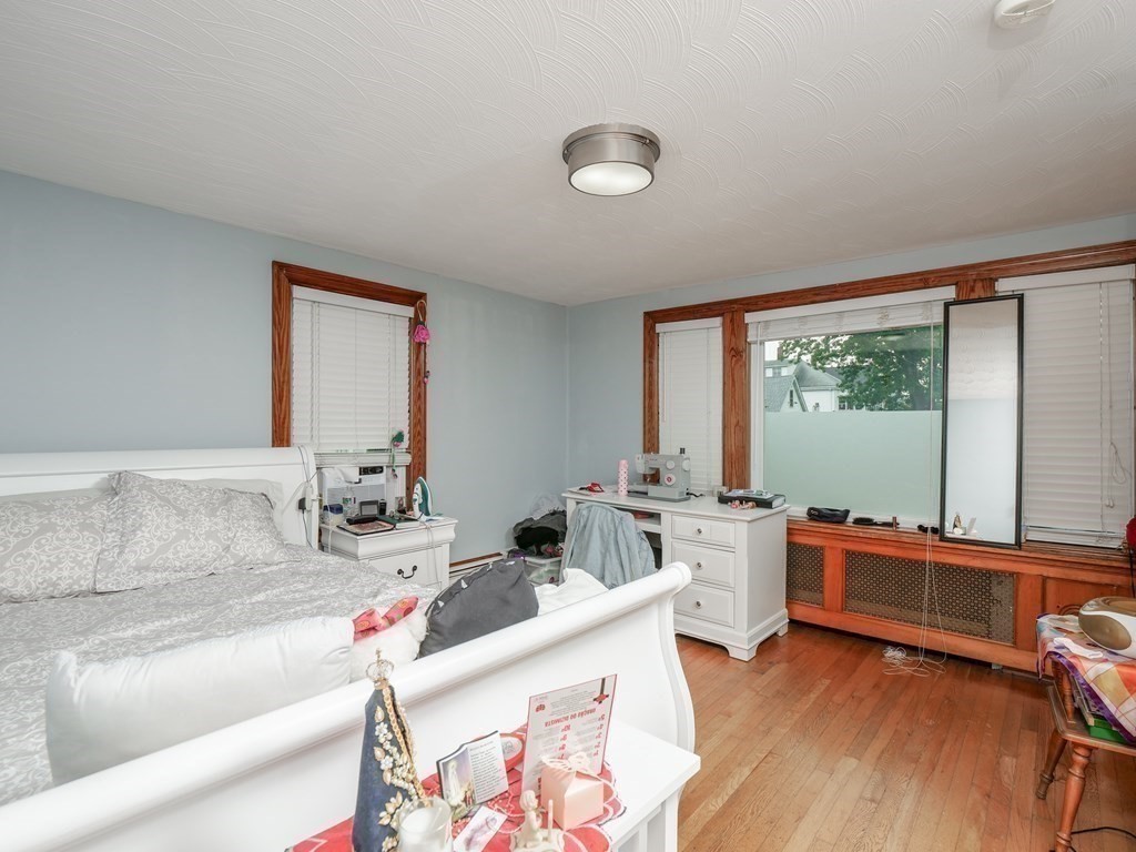 35 Bryant Street Everett, MA 02149 - Photo 6 of 41