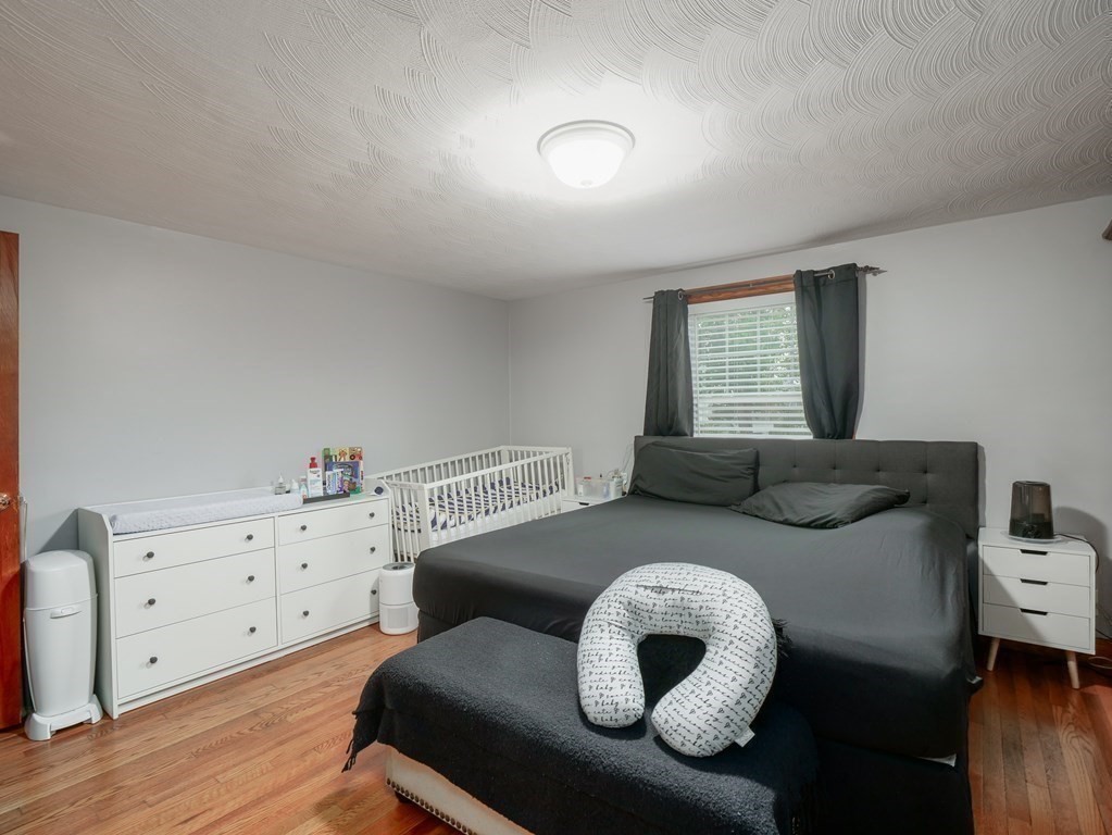 35 Bryant Street Everett, MA 02149 - Photo 8 of 41