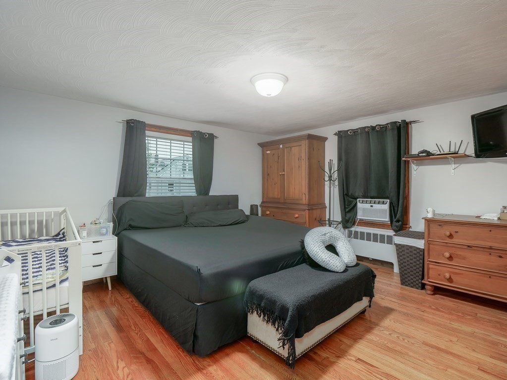 35 Bryant Street Everett, MA 02149 - Photo 9 of 41