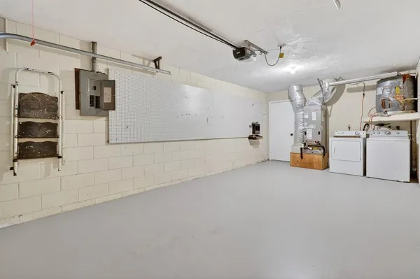 $180,000 | 109 Shangri La Circle, Edgewater, FL 32132