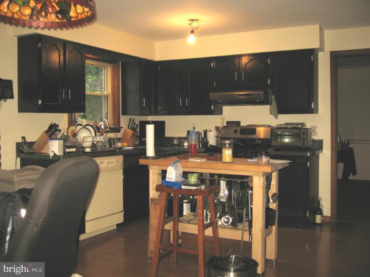 51 Heather Road Turnersville, NJ 08012 - Photo 2 of 16 Gallery Image 2