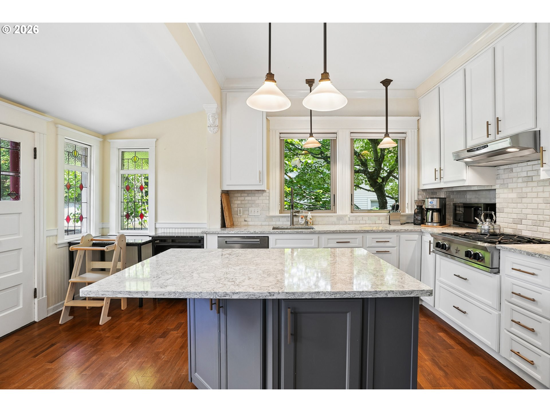 2925 Northwest Raleigh Street Portland, OR 97210 - Photo 7 of 45 Gallery Image 7
