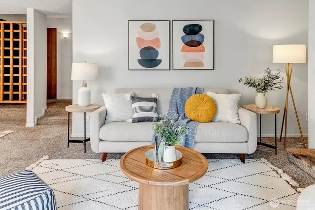 $400,000 | 4641 West Lake Sammamish Parkway Southeast, Unit F105, Issaquah, WA 98027