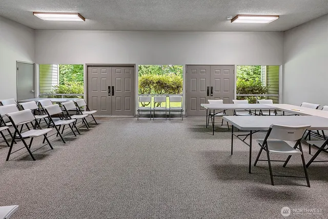 $400,000 | 4641 West Lake Sammamish Parkway Southeast, Unit F105, Issaquah, WA 98027