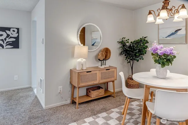 $400,000 | 4641 West Lake Sammamish Parkway Southeast, Unit F105, Issaquah, WA 98027