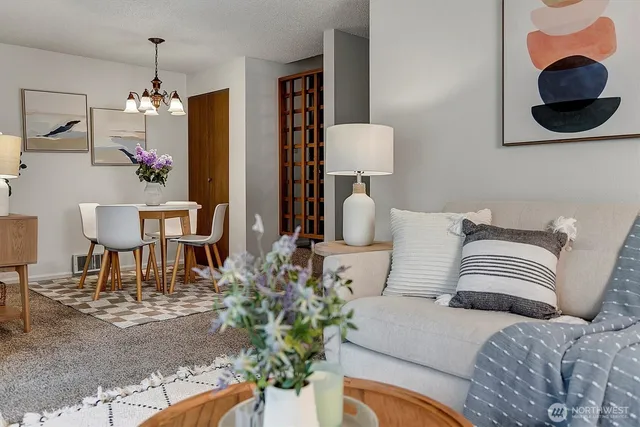 $400,000 | 4641 West Lake Sammamish Parkway Southeast, Unit F105, Issaquah, WA 98027