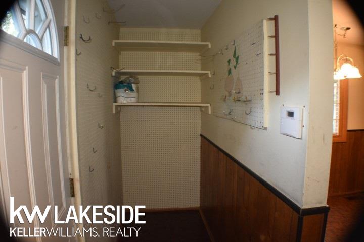 2088 Derby Road Birmingham, MI 48009 - Photo 14 of 28 31348962-13.JPG