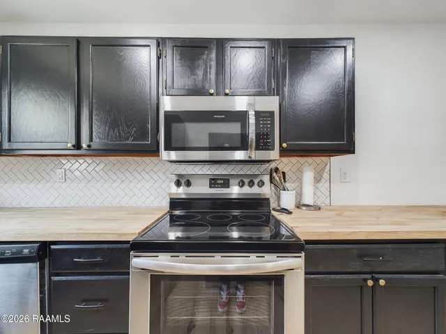 $1,800 | 100 Teal Lane, Unit 46, Lafayette, LA 70507