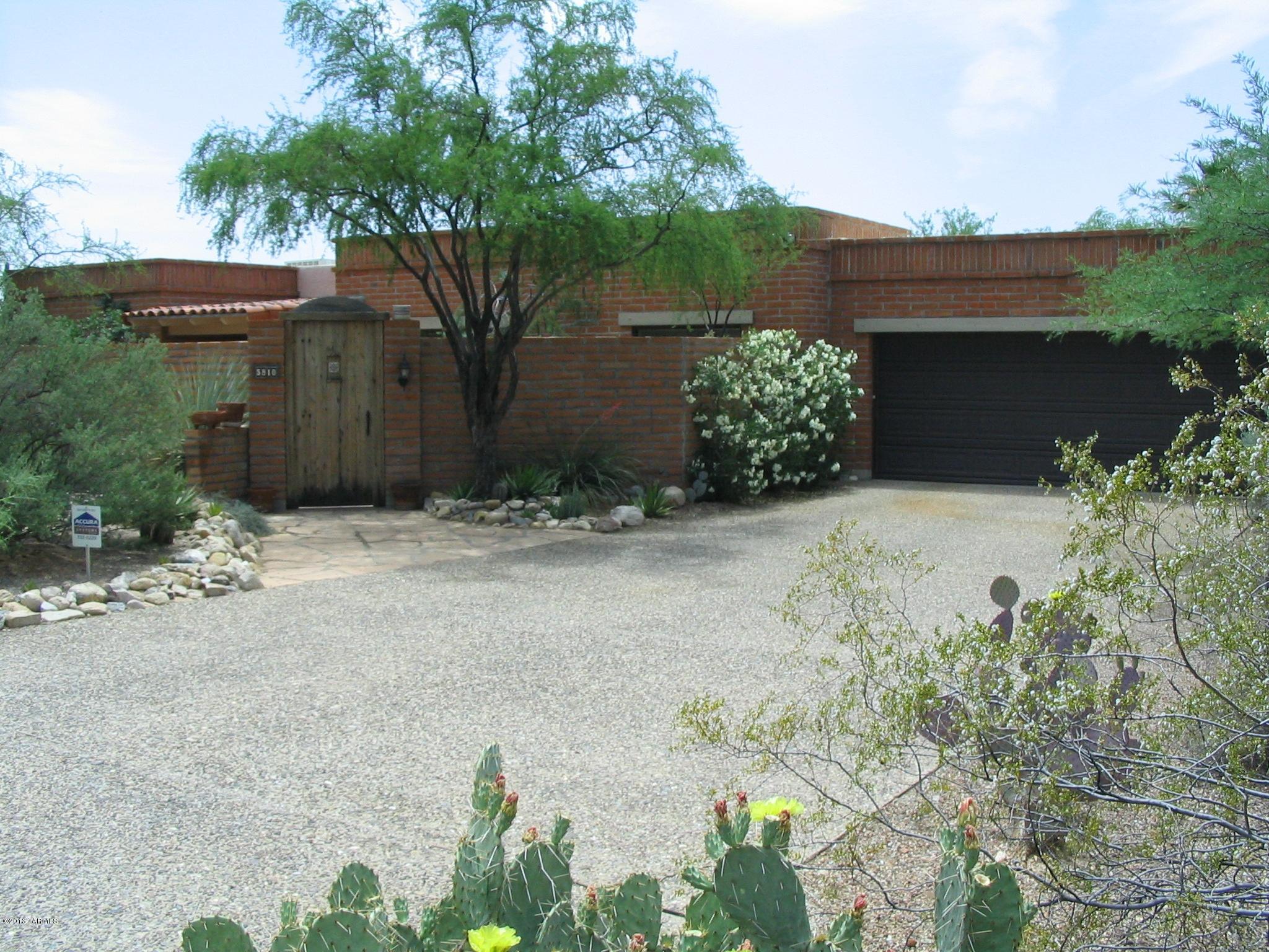 5810 North Pontatoc Road Tucson, AZ 85718 - Photo 6 of 11 Gallery Image 6