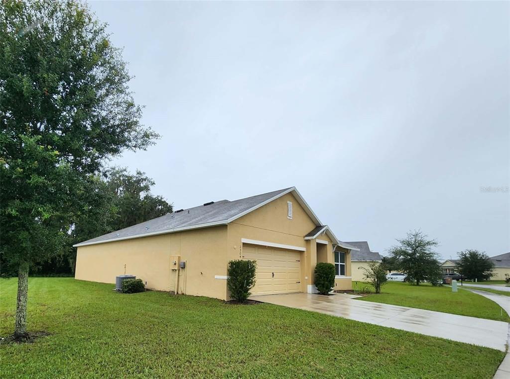 2904 Northeast 42nd Road Ocala, FL 34470 - Photo 5 of 66 Gallery Image 5