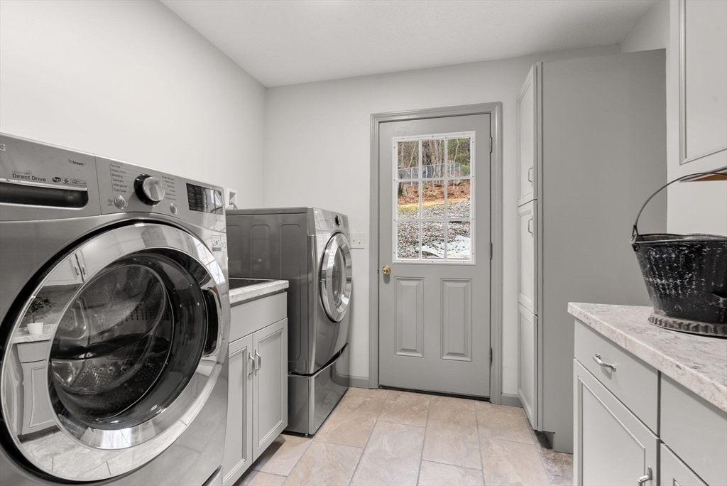 235 James Street Ludlow, MA 01056 - Photo 31 of 37