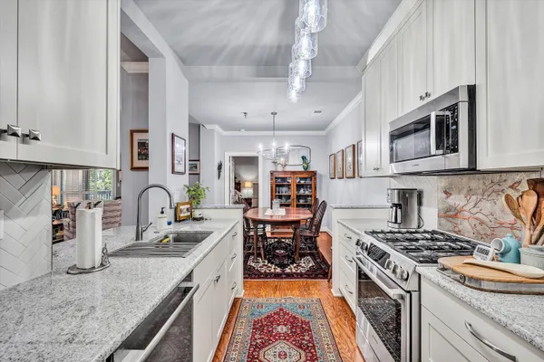 $389,000 | 2220 Carolina Avenue Southwest, Unit 305, Roanoke, VA 24014