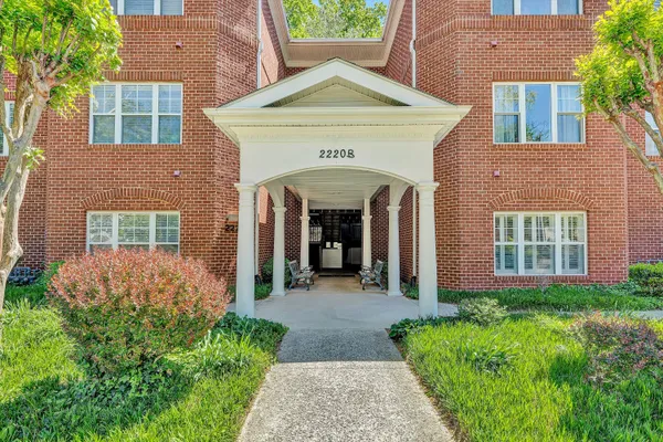 $389,000 | 2220 Carolina Avenue Southwest, Unit 305, Roanoke, VA 24014