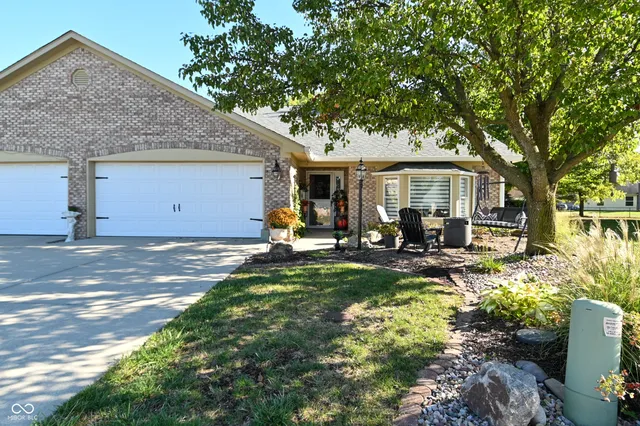 $275,000 | 269 Lake View Court, Avon, IN 46123