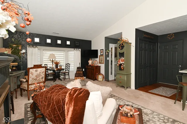 $275,000 | 269 Lake View Court, Avon, IN 46123