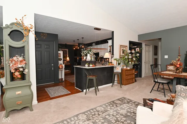 $275,000 | 269 Lake View Court, Avon, IN 46123