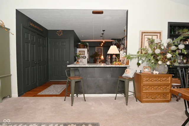 $275,000 | 269 Lake View Court, Avon, IN 46123