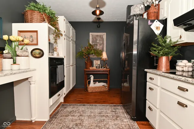 $275,000 | 269 Lake View Court, Avon, IN 46123