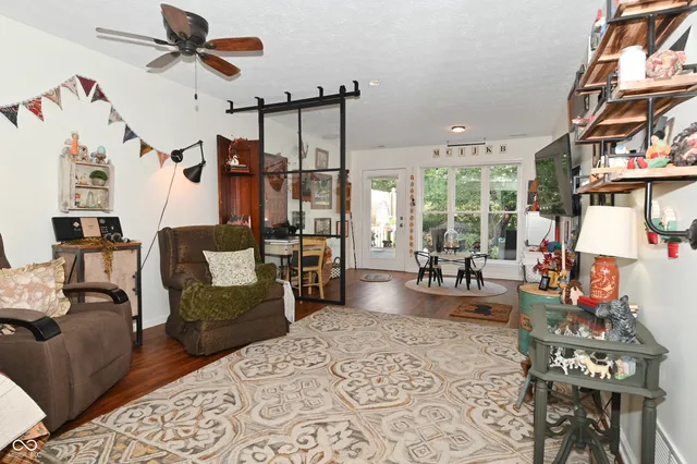 $275,000 | 269 Lake View Court, Avon, IN 46123