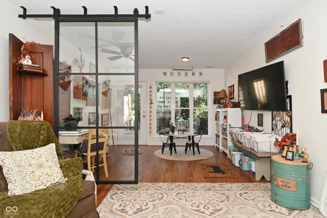 $275,000 | 269 Lake View Court, Avon, IN 46123