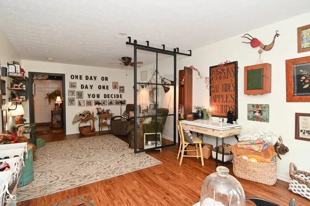 $275,000 | 269 Lake View Court, Avon, IN 46123